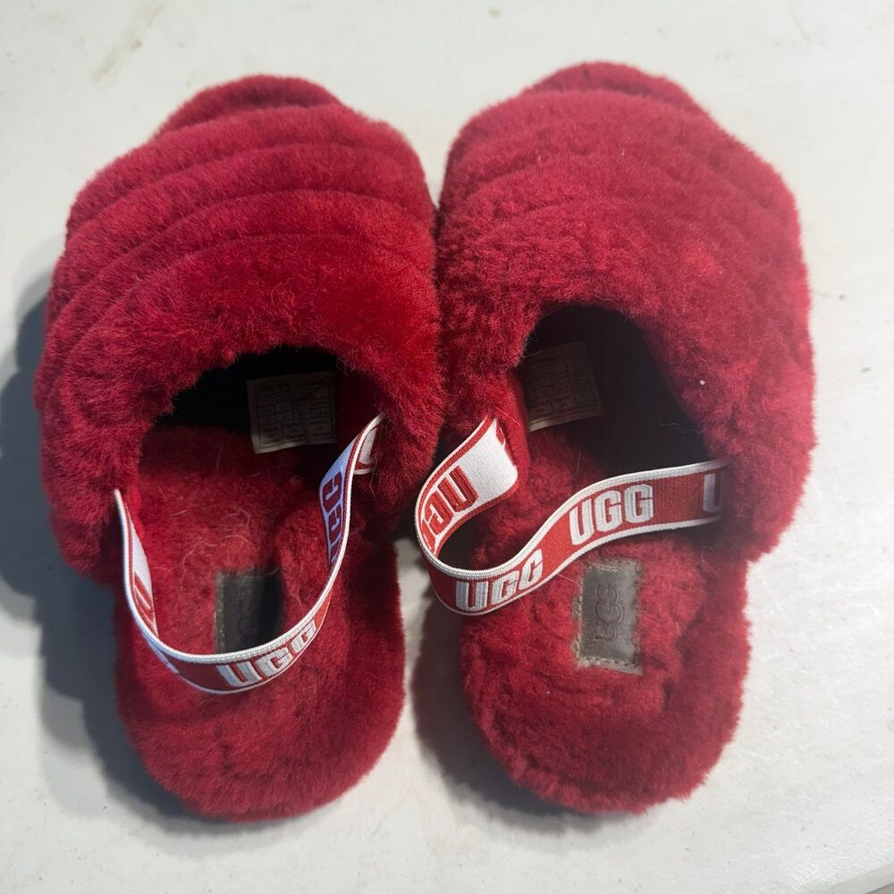 UGG Fluff Yeah Slide Slippers Size 5 Vibrant Red